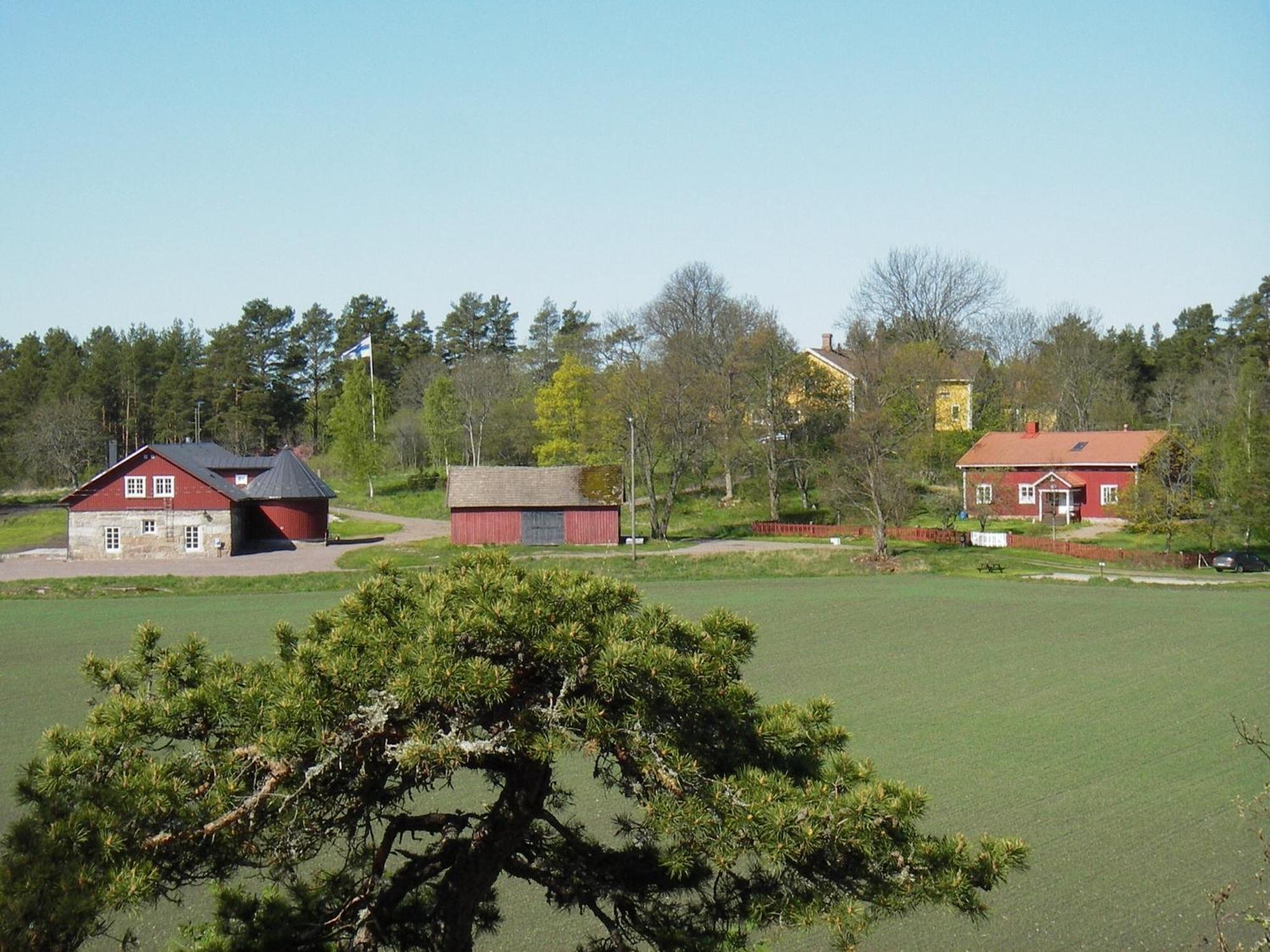 Hotel Stallbacken Nagu Bagian luar foto